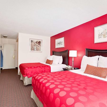 Ramada By Wyndham Fishkill Hotel Exterior photo