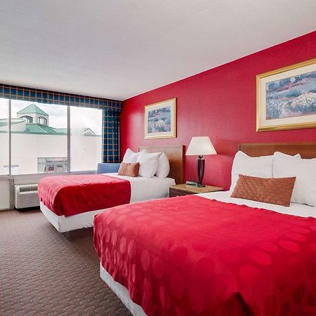 Ramada By Wyndham Fishkill Hotel Exterior photo