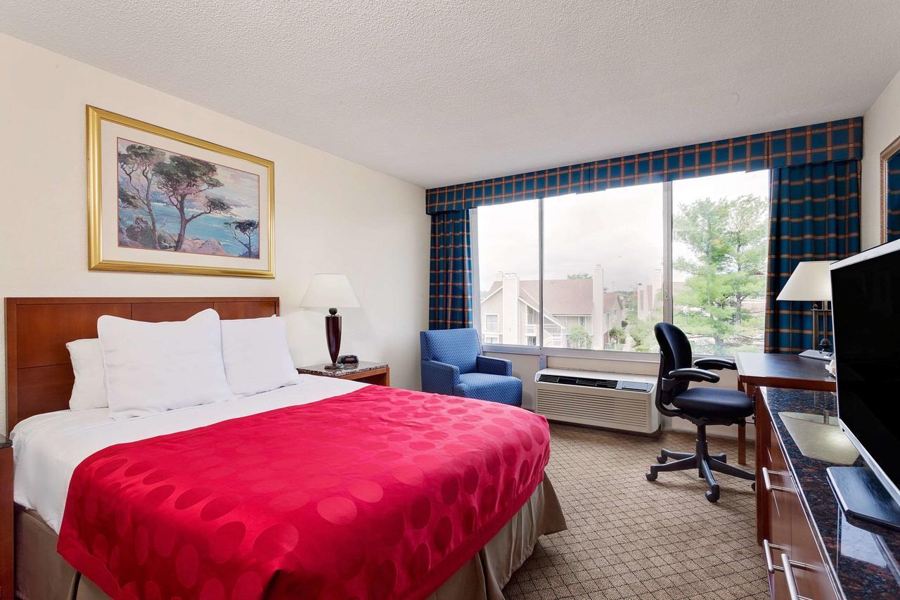 Ramada By Wyndham Fishkill Hotel Exterior photo